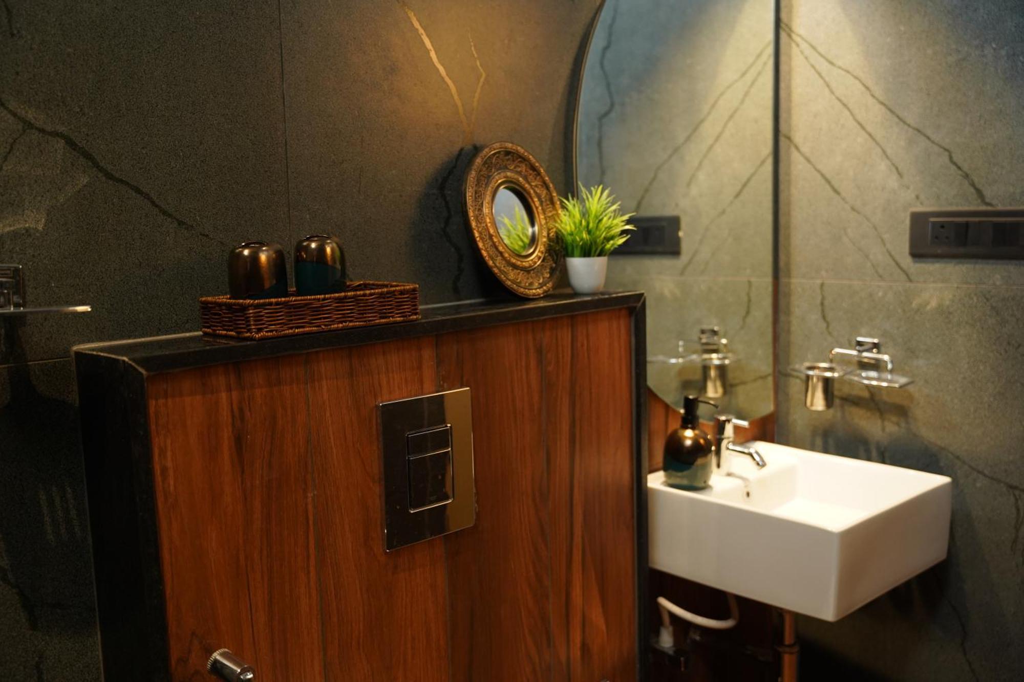 The Continental Inn & Suites Mysore Buitenkant foto